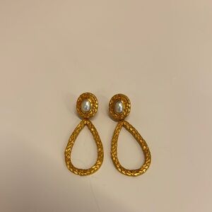 Elegant Gold and Pearl Drop Earrings